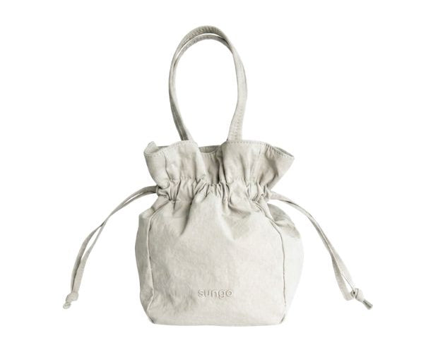 SUNGO Jessie Drawstring Bag กระเป๋าถือเชือกรูดผ้าไนลอน — view 3