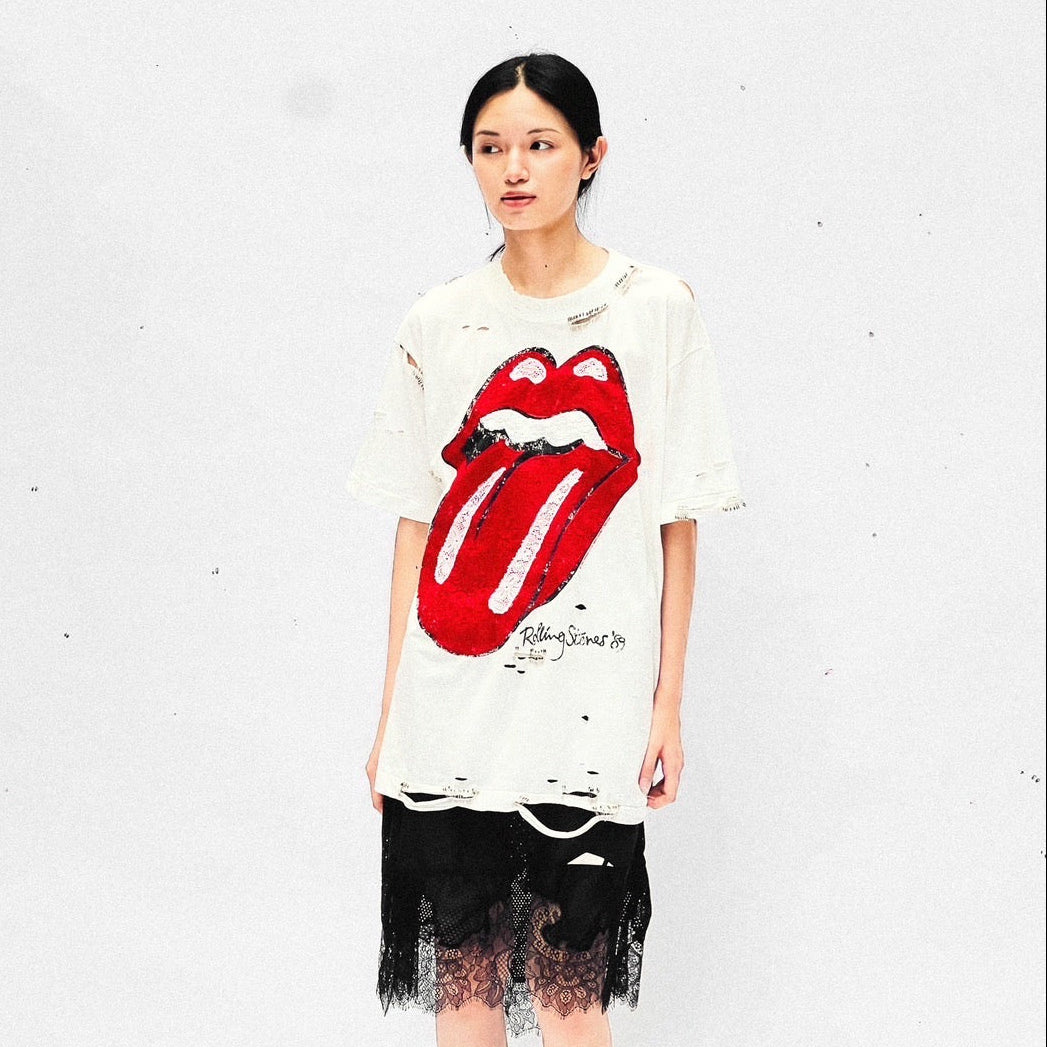 AMY TEE